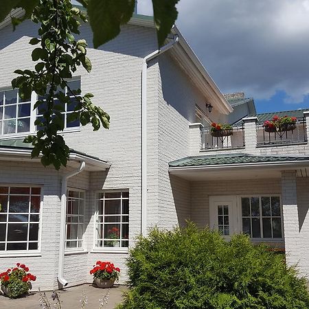 Helene Villa Kuressaare Luaran gambar